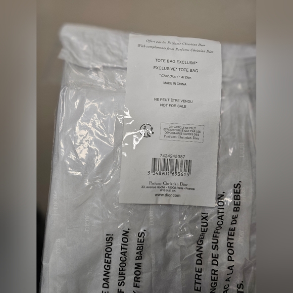 NWT Dior Around The World VIP Tote bag! - Picture 4 of 16